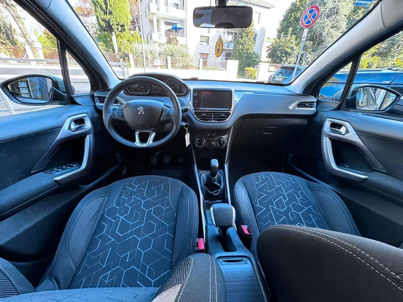 PEUFEOT 2008 1.2 VTi 82CV ALLURE NEOPATENTATI