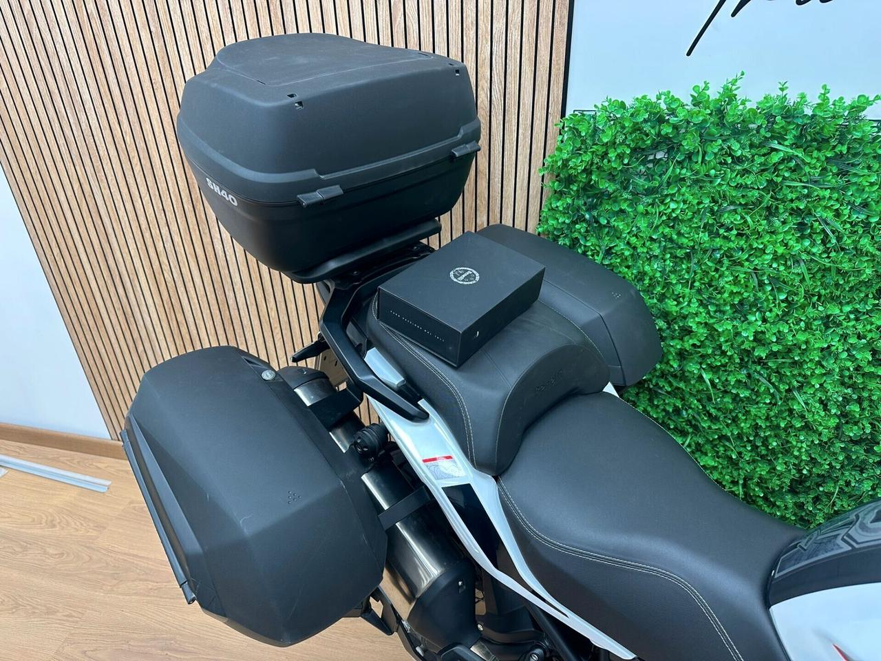 BENELLI TRK 502 X TRK502X + SET 3 VALIGE 2024
