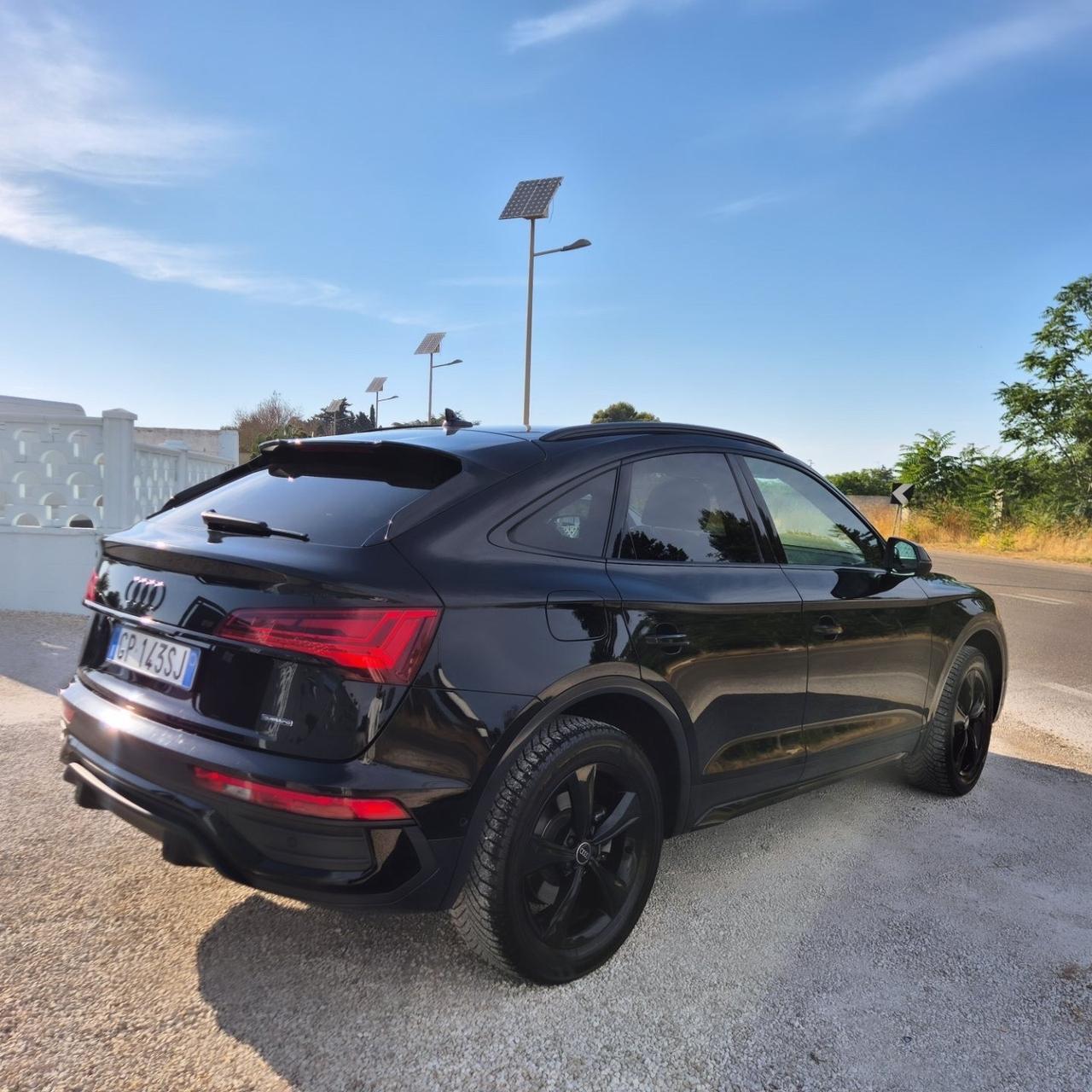 Audi Q5 40 TDI 204 CV quattro S tronic Identity Black