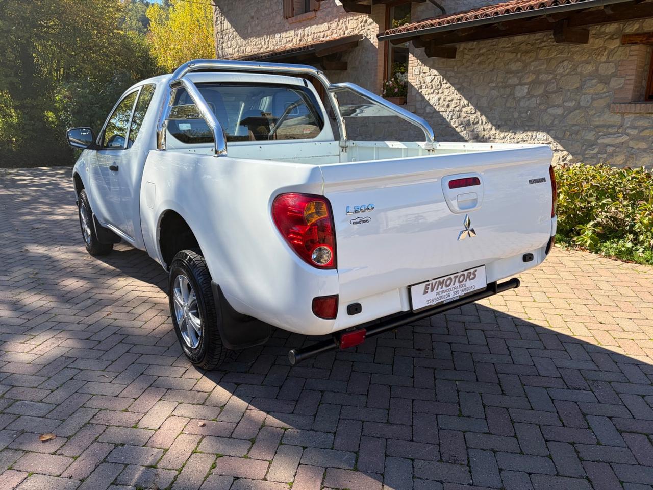 Mitsubishi L200 2.5 DI-D/136CV 4 POSTI