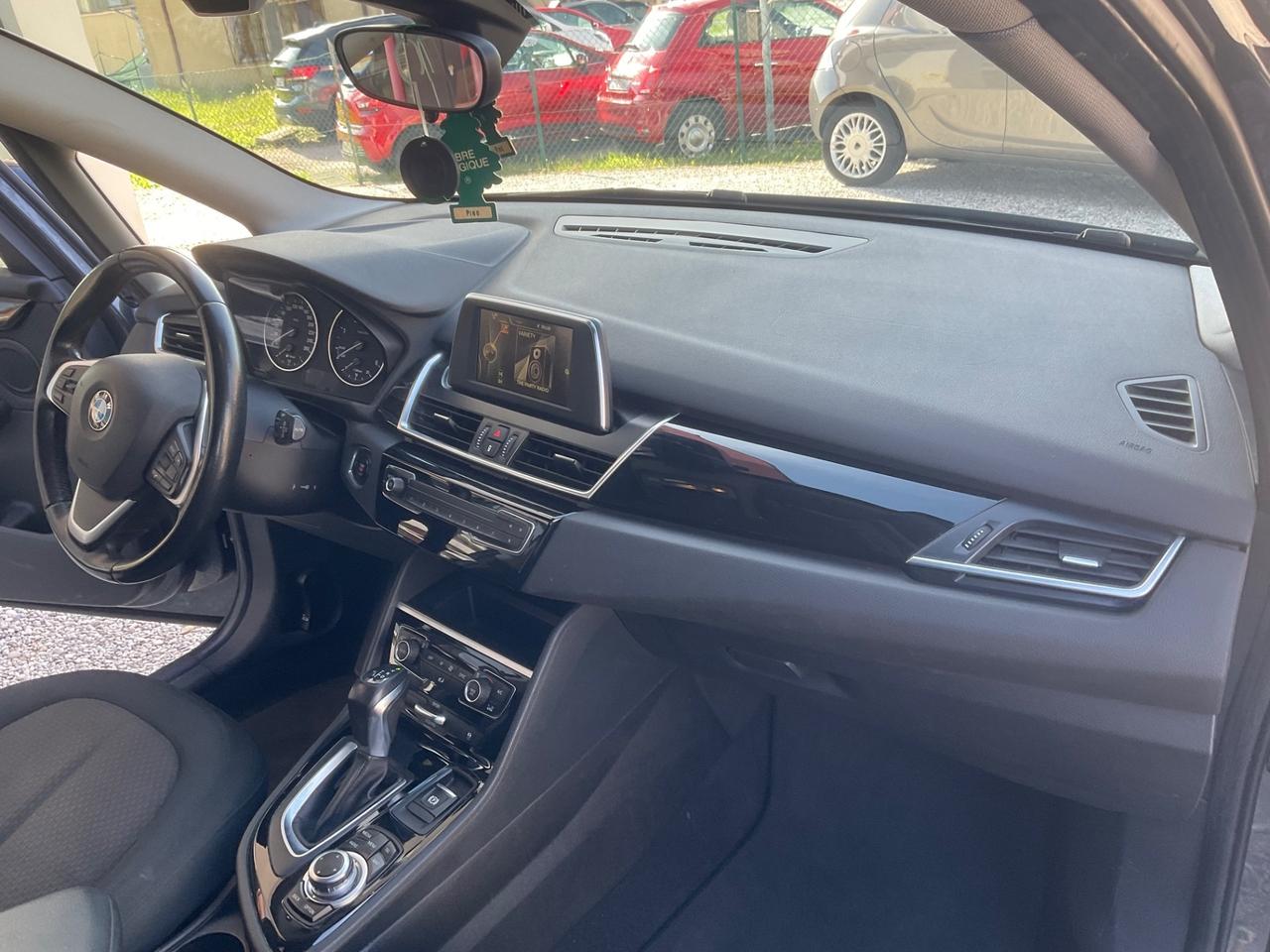 Bmw 2er Active Tourer 218d Luxury