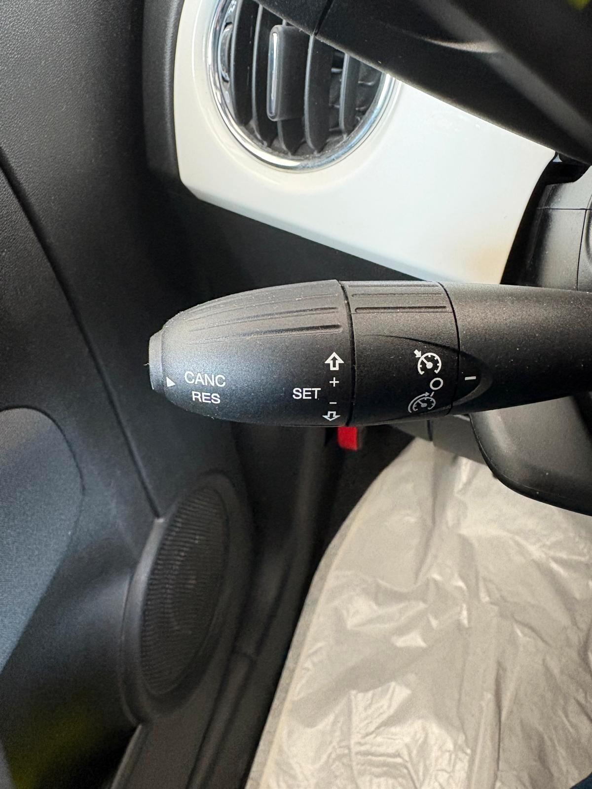 Fiat 500 DOLCEVITA 1.0 HYBRID 69CV - OK NEOPATENTATI