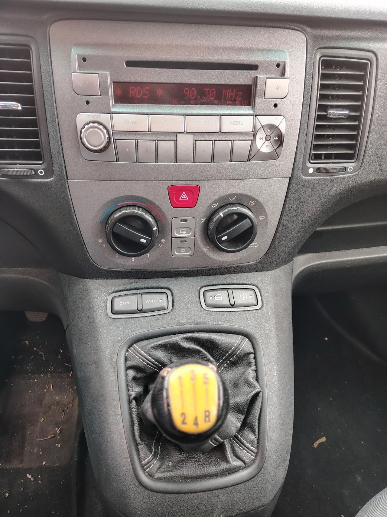 Lancia MUSA 1.3 Mjt 95 CV 5th Avenue