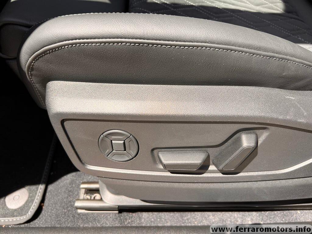 Audi Q5 TDi 150 kW mHEV+ S tronic quattro Launch edition line