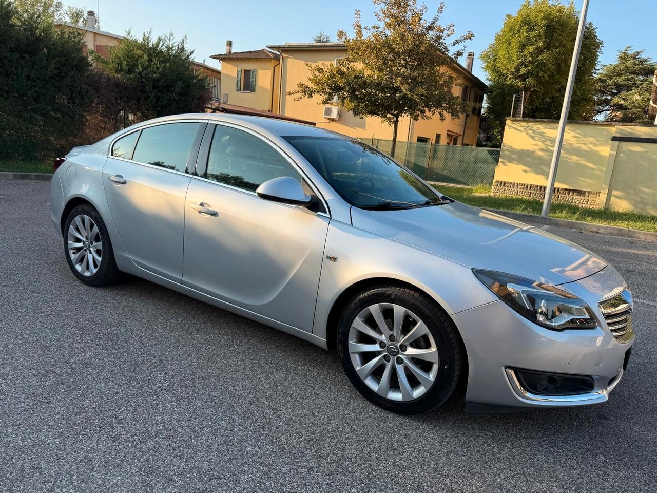 Opel Insignia 2.0 cdti - NAV. - 12 MESI DI GARANZIA -