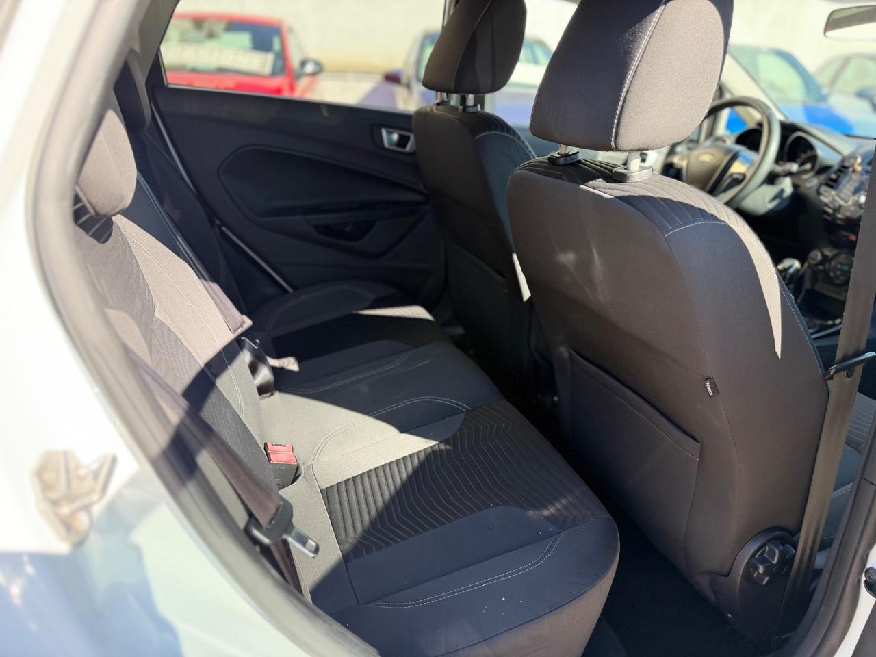 Ford Fiesta 1.5 TDCi 75CV 5 porte Titanium