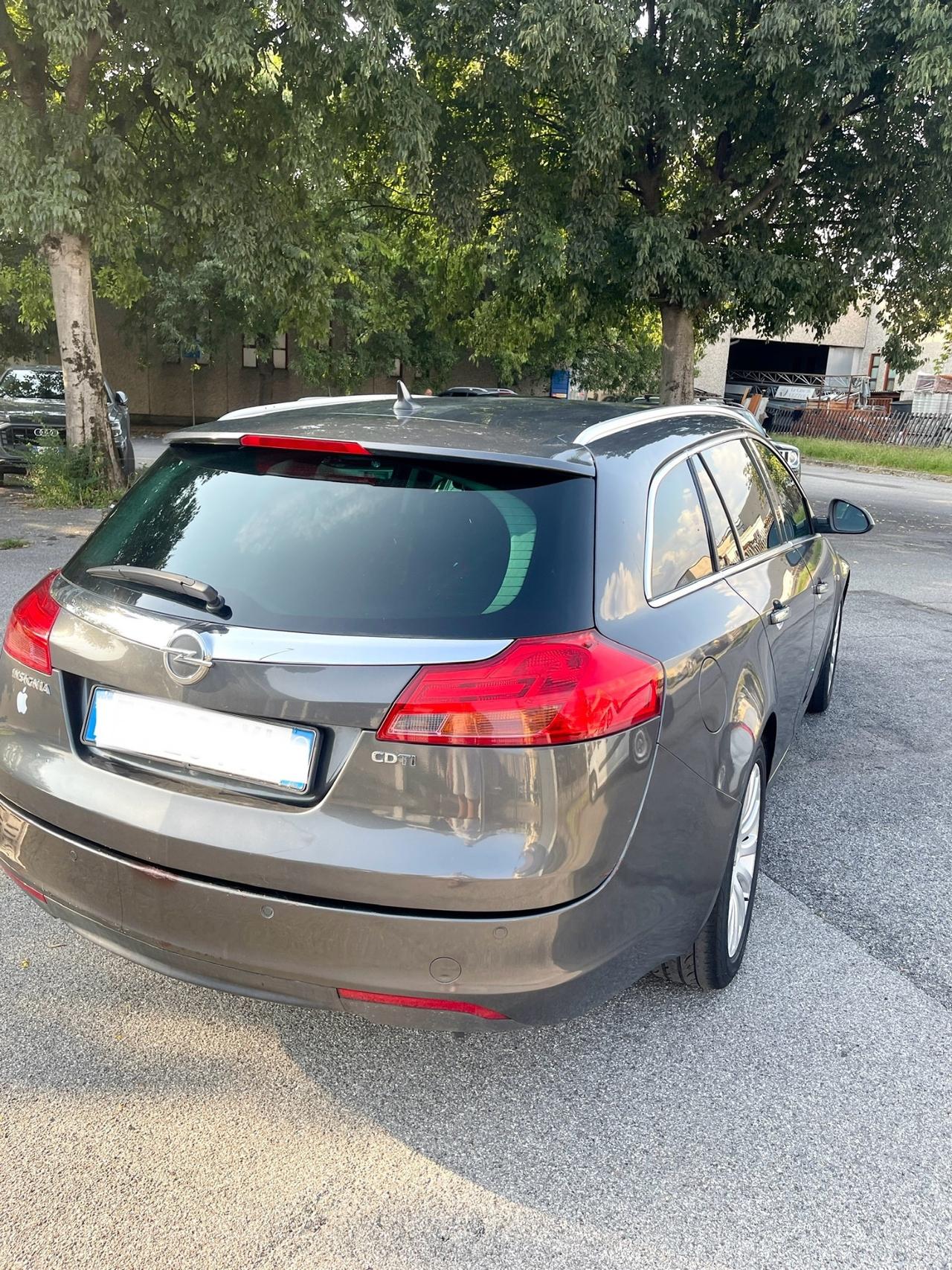 Opel Insignia 2.0 CDTI Sports Tourer Cosmo 2011