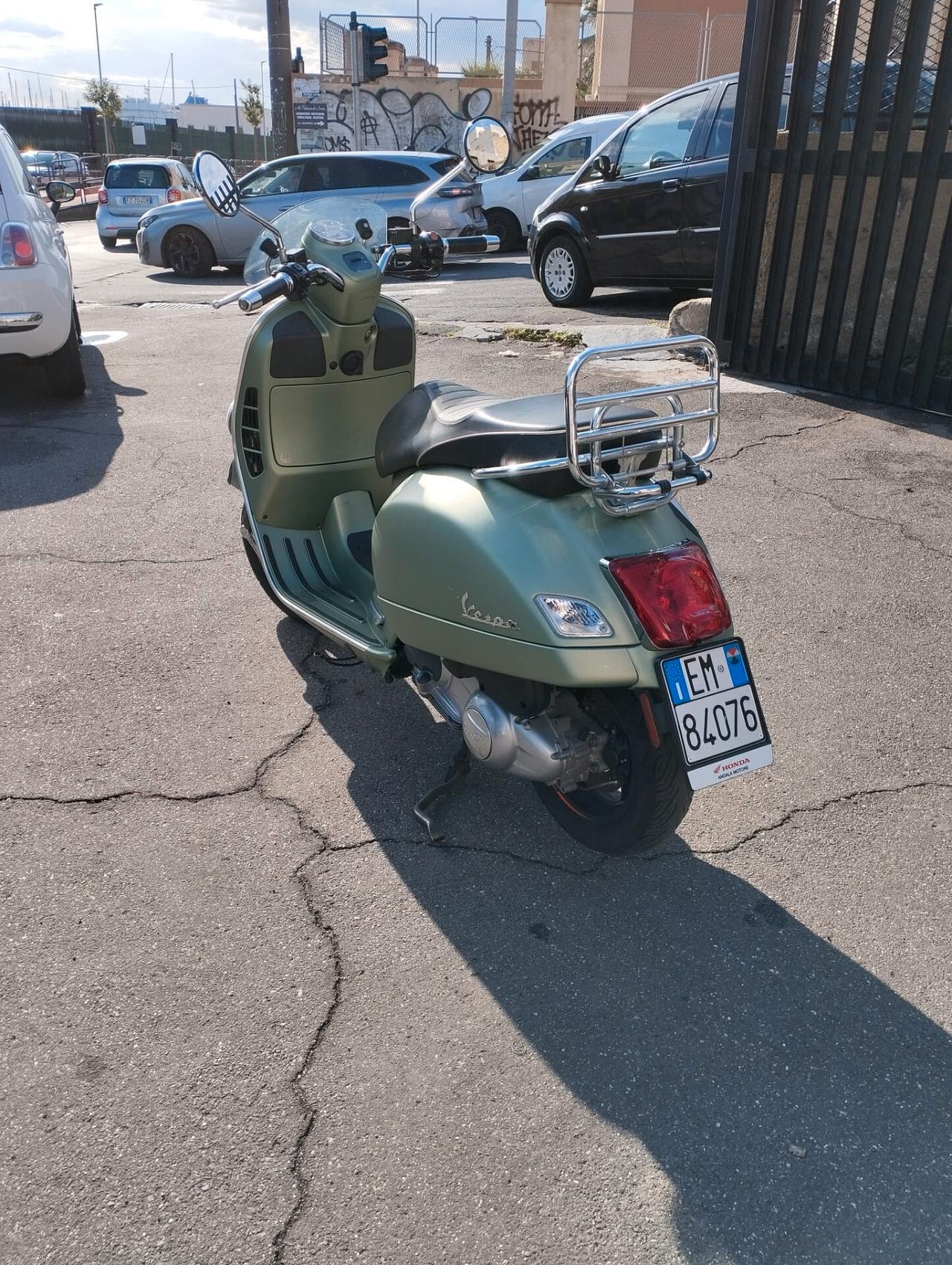 Piaggio Vespa Sei Giorni hpe SeiGiorni Special Edition