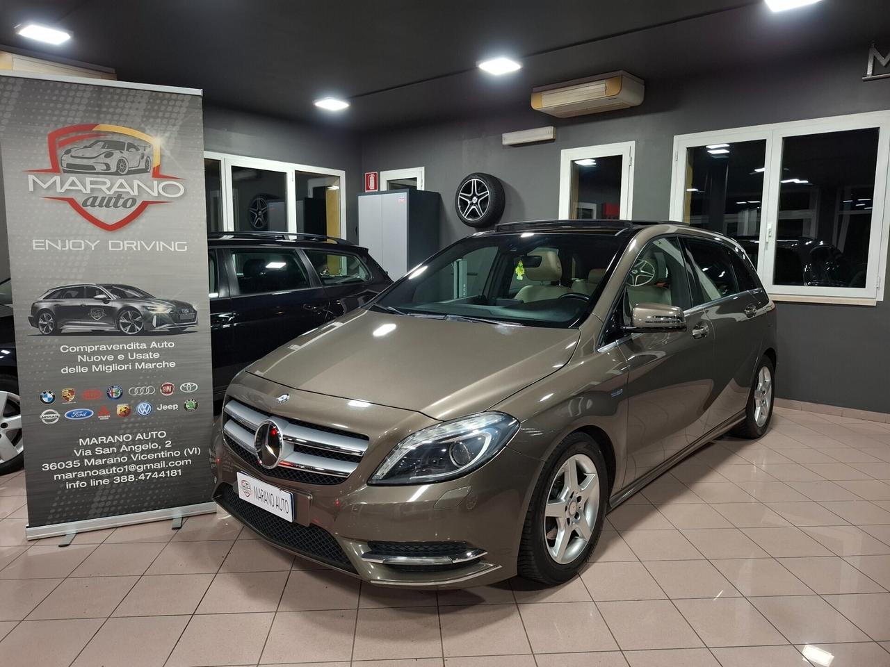 Mercedes B 180 Premium-Tetto-Neopatentato