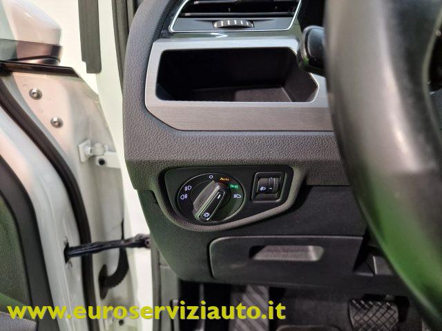 VOLKSWAGEN Touran 1.6 TDI 115 CV SCR DSG Comfortline BlueMotion Tech