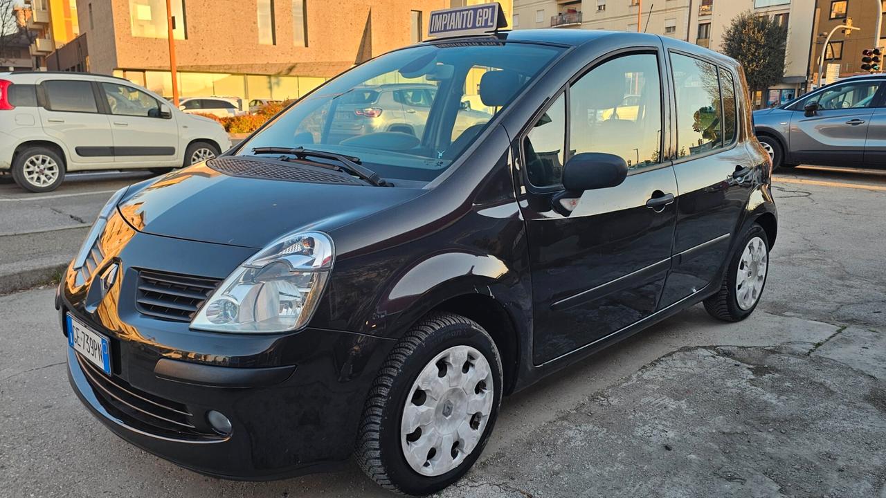 Renault Modus 1.2 16V Dynamique
