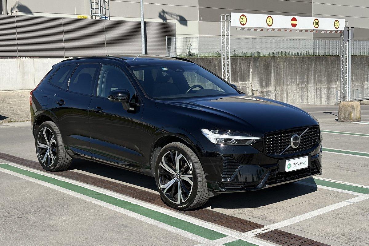 VOLVO XC60 B4 (d) AWD automatico Plus Dark N1
