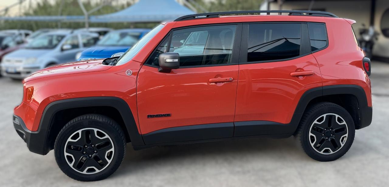 Jeep Renegade 2.0 Mjt 170CV 4WD Active Drive Low Trailhawk