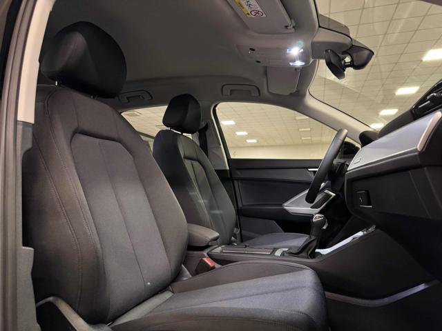 AUDI Q3 35 TDI S tronic Business Advanced