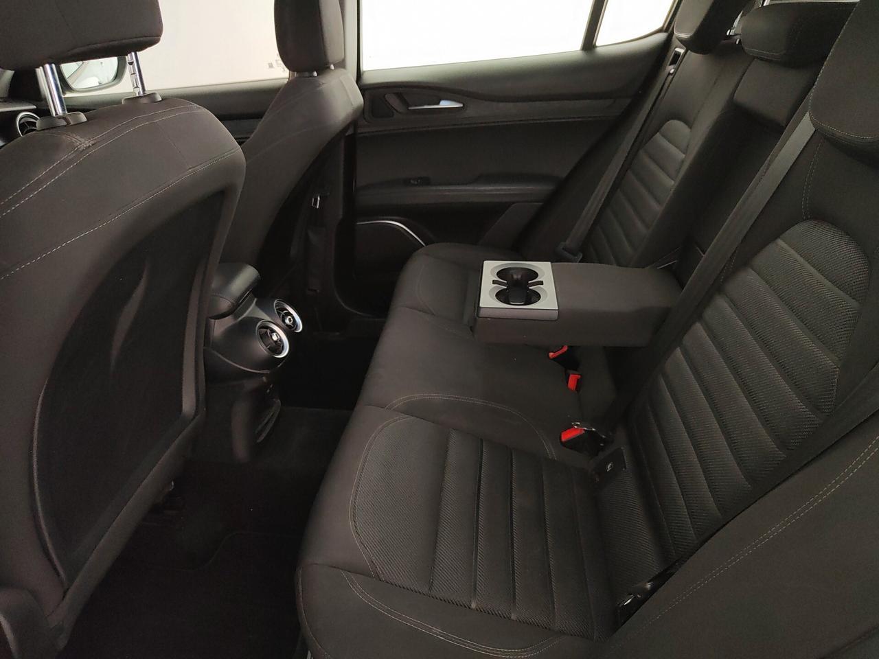 Alfa Romeo Stelvio 2.2 Turbodiesel 190 CV AT8 RWD Business
