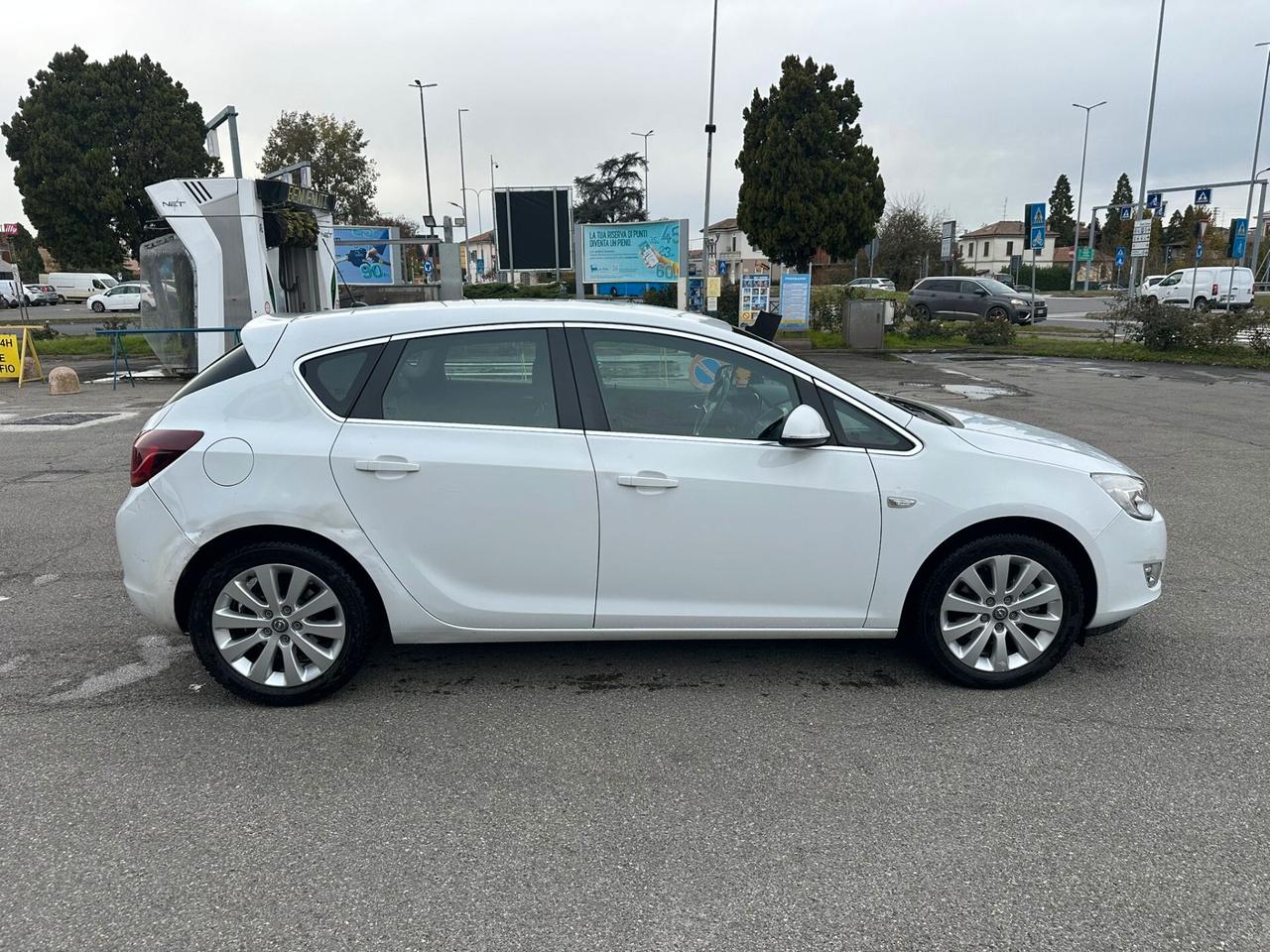 Opel Astra 1.7 CDTI 110CV 5 porte Cosmo