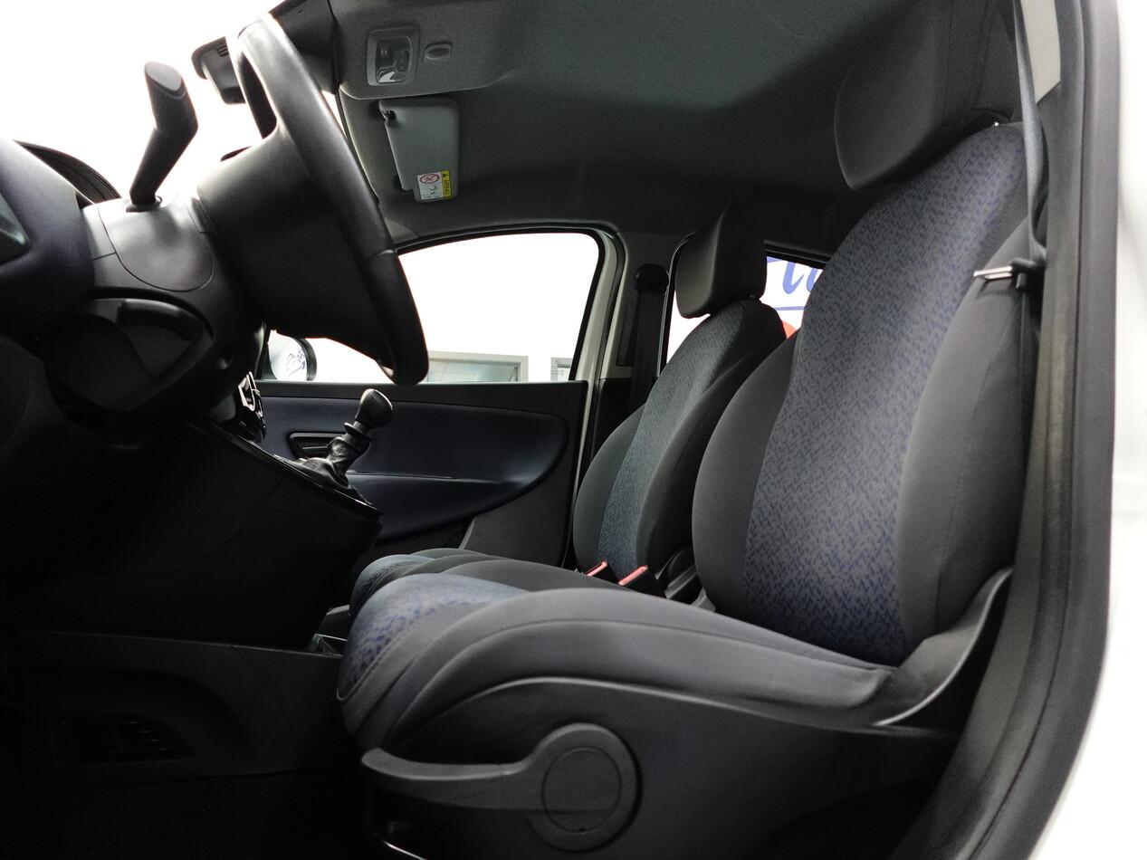 Lancia Ypsilon III 1.0 FIREFLY HYBRID 70 CV GOLD