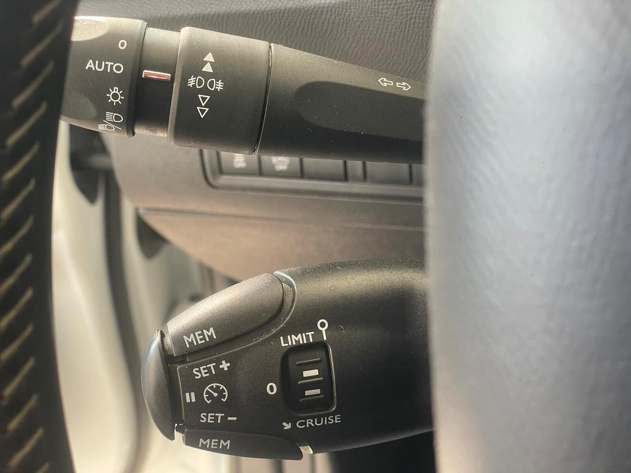 Peugeot 308 BlueHDi 120 S&S SW Allure