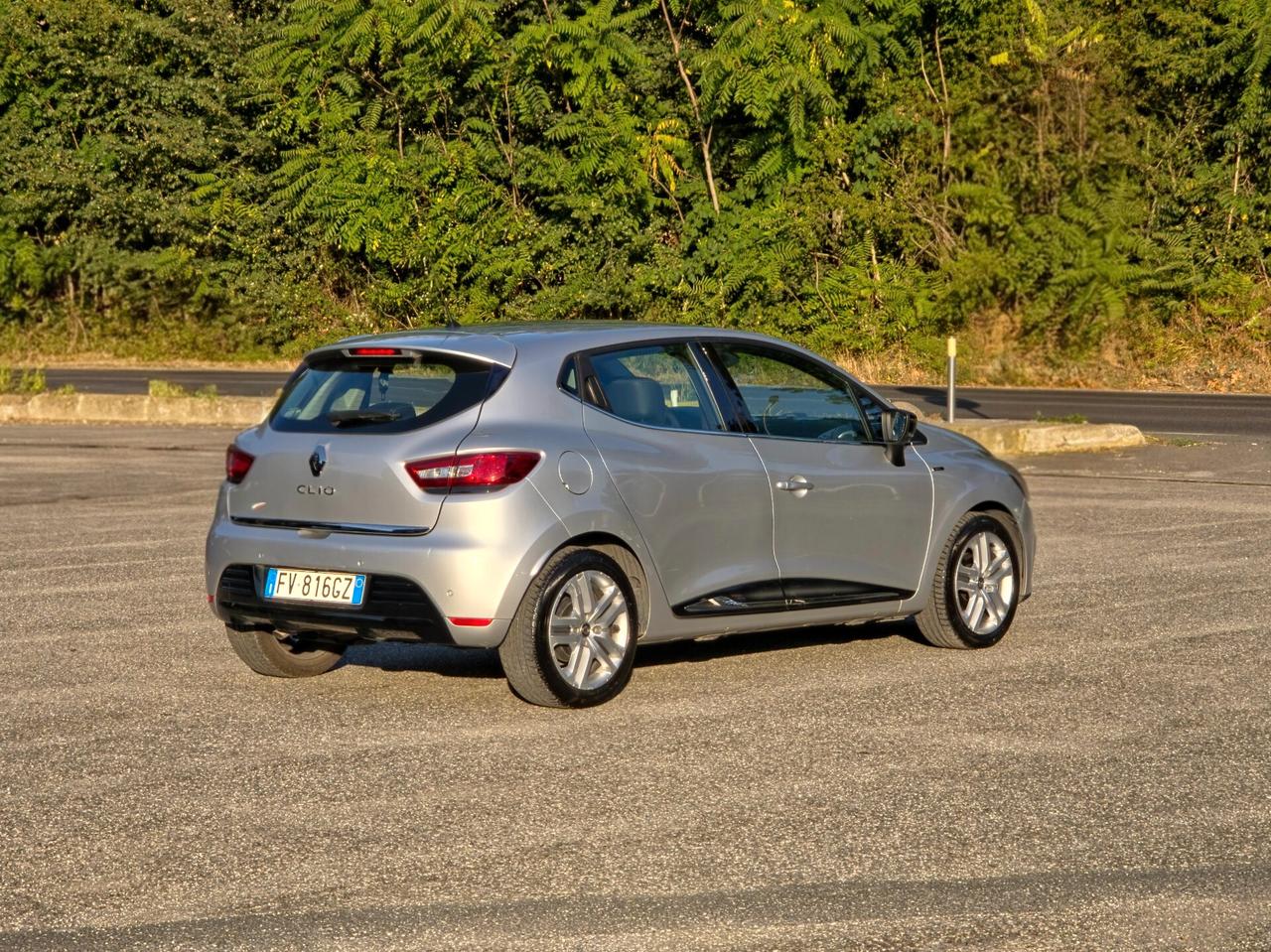 Renault Clio dCi 8V 75 CV 5 porte Duel2 CV-75 E6 Manuale NEO 2019