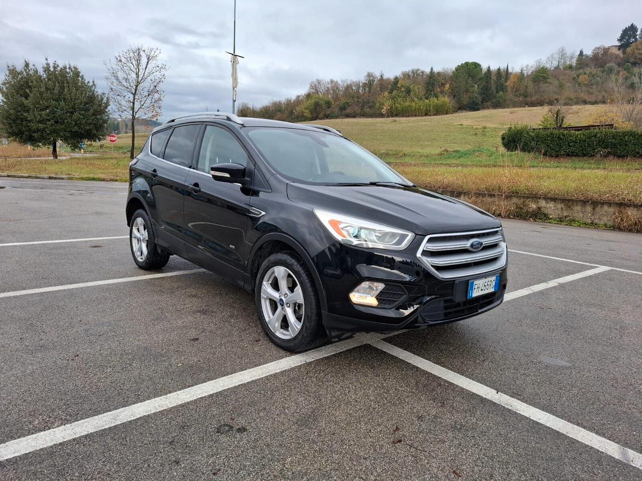 Ford Kuga 2.0 TDCI 150 CV S&S 4WD Powershift Titanium
