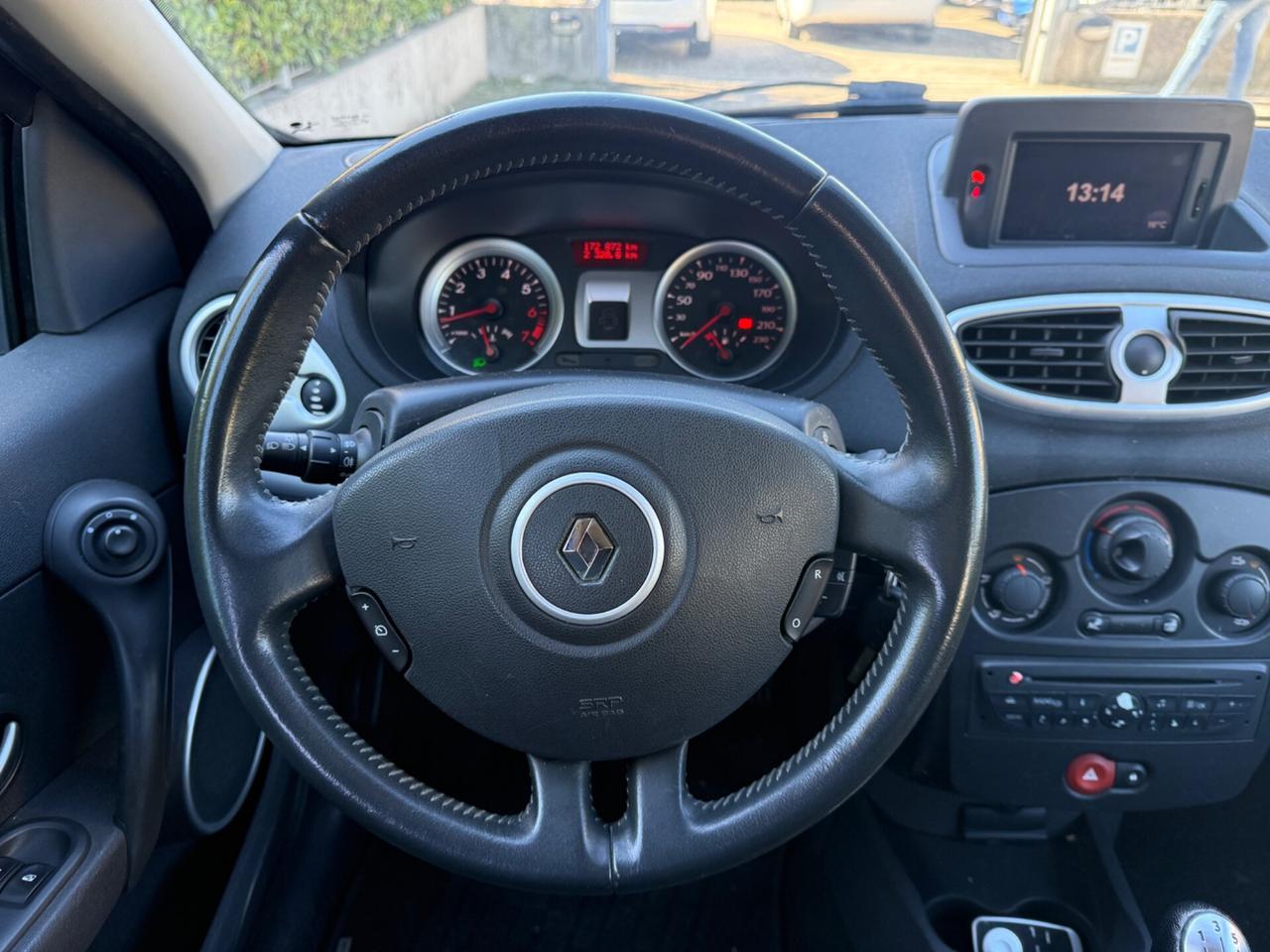 Renault Clio 1.2 neo patentati
