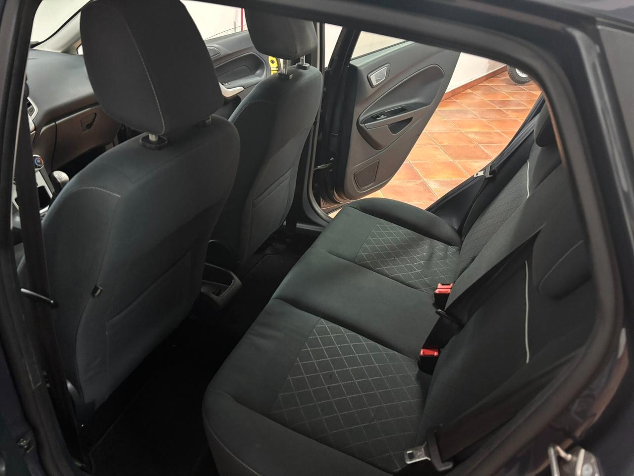 FORD FIESTA 1.2 BENZINA TITANIUM 12/2012