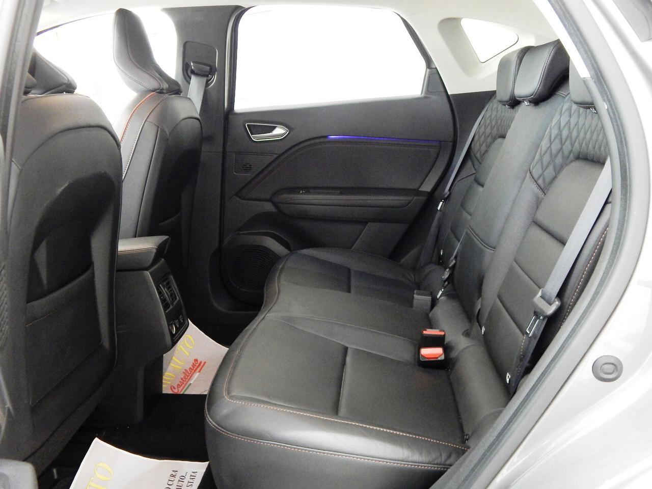 Renault Captur 1.5 dci Initiale Paris 115cv edc NAVI-PELLE-PARK