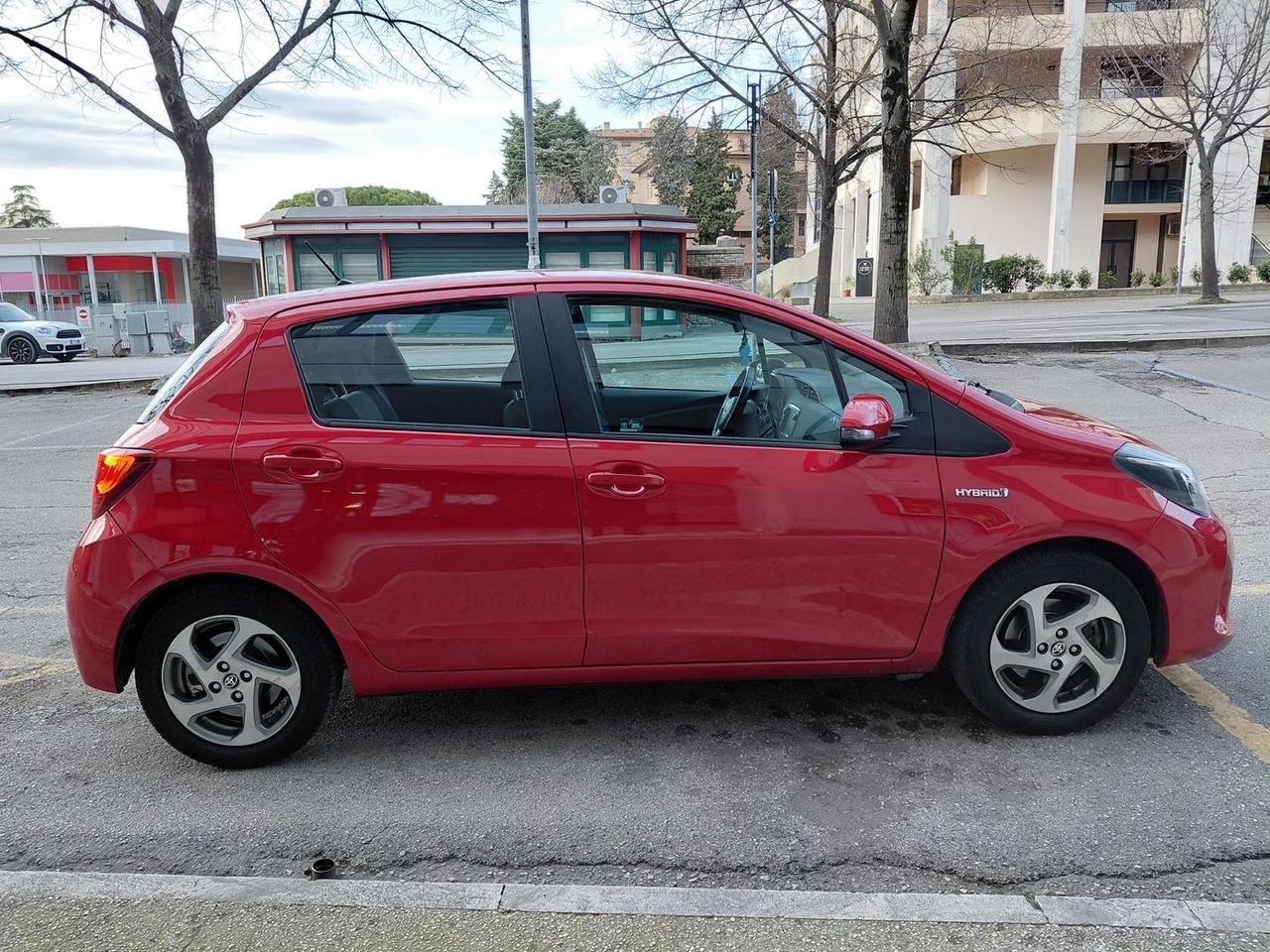 Toyota Yaris Active 1.5 VVT-i HEV #8805