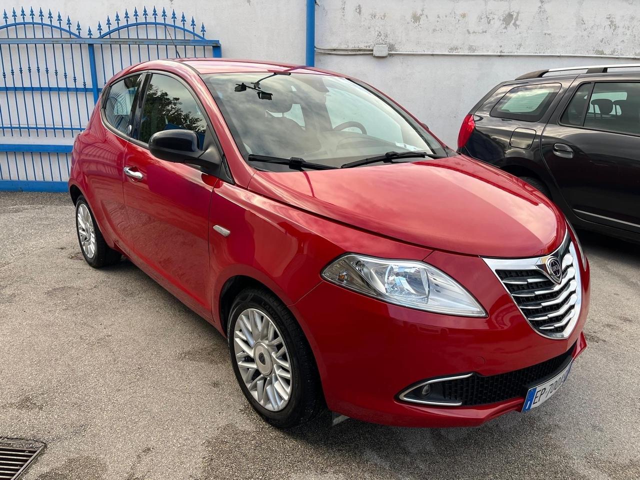 Lancia y-1.2 “ecochic” gpl -full-2013