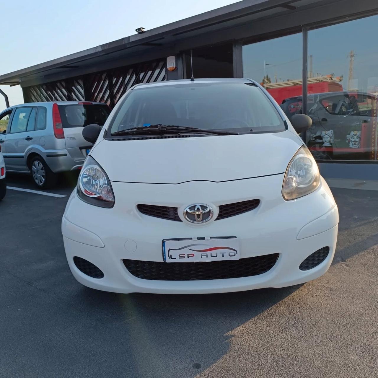 Toyota Aygo 1.0 Connect OTTIMA IN TUTTO