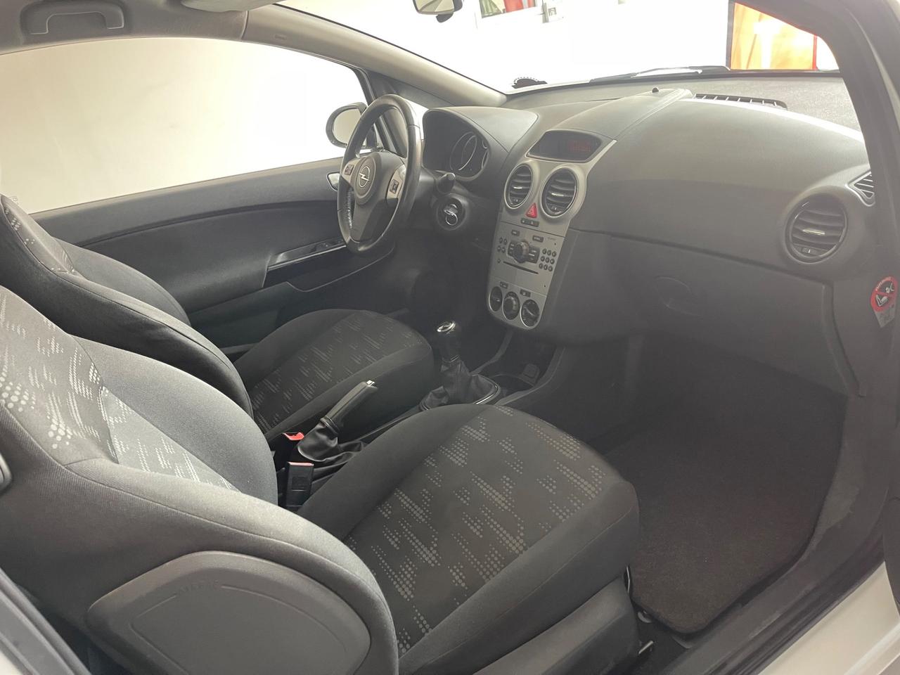 Opel Corsa 1.3 CDTI 75CV 3 porte sport