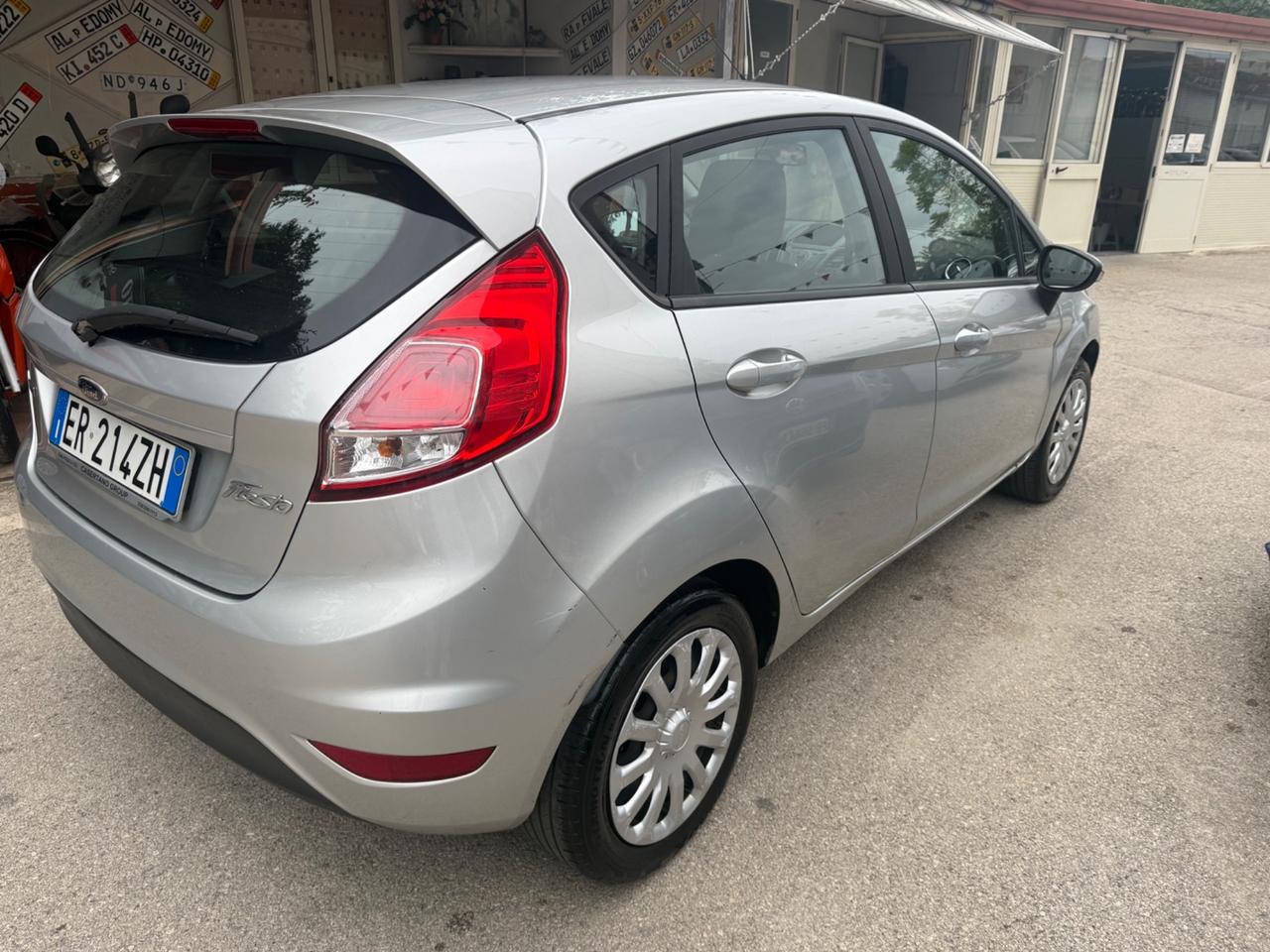 Ford Fiesta 1.0 80CV 5 porte Titanium