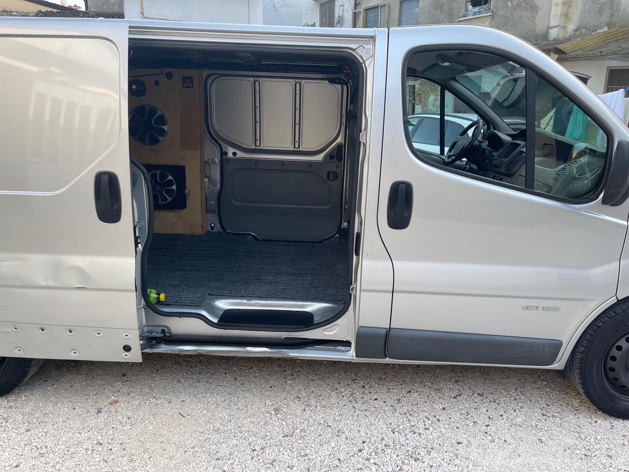 Renault Trafic T27 2.5 dCi/150 PC-TN Furgone DPF