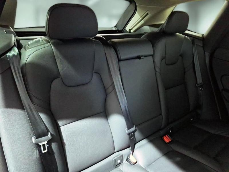 VOLVO XC60 B4 D AWD automatico Plus Dark