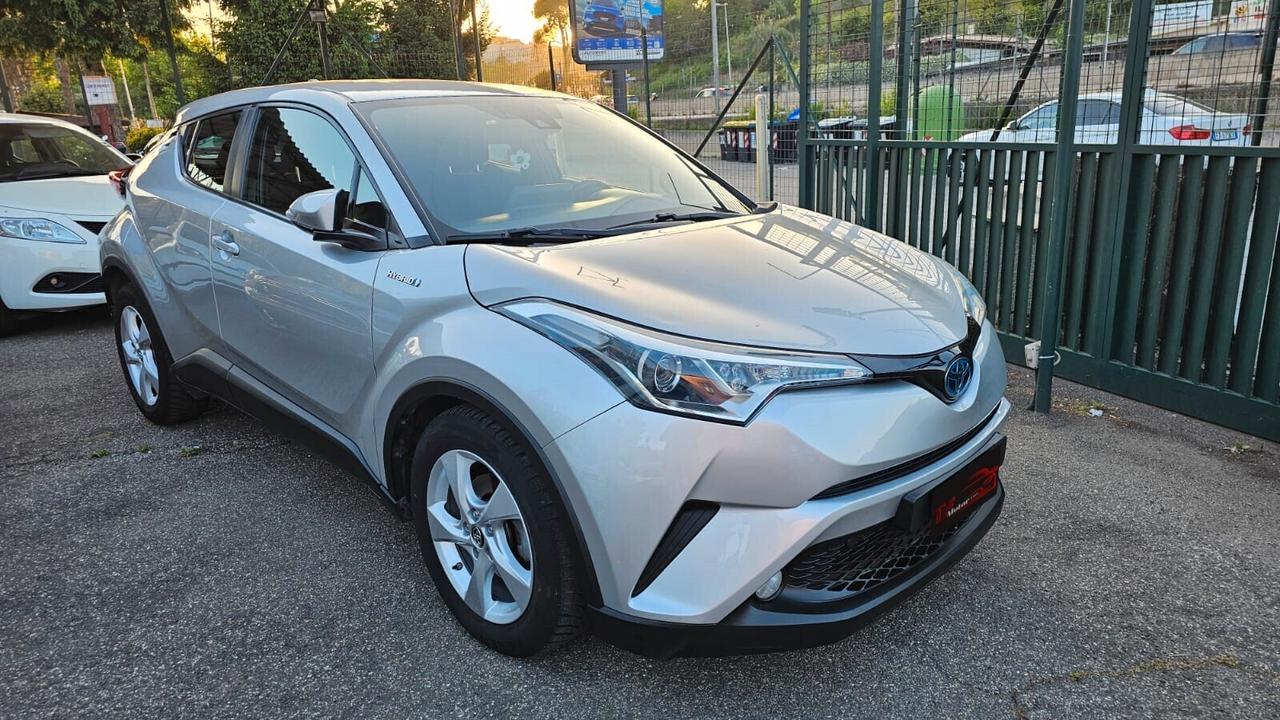 Toyota C-HR 1.8 Hybrid E-CVT Active