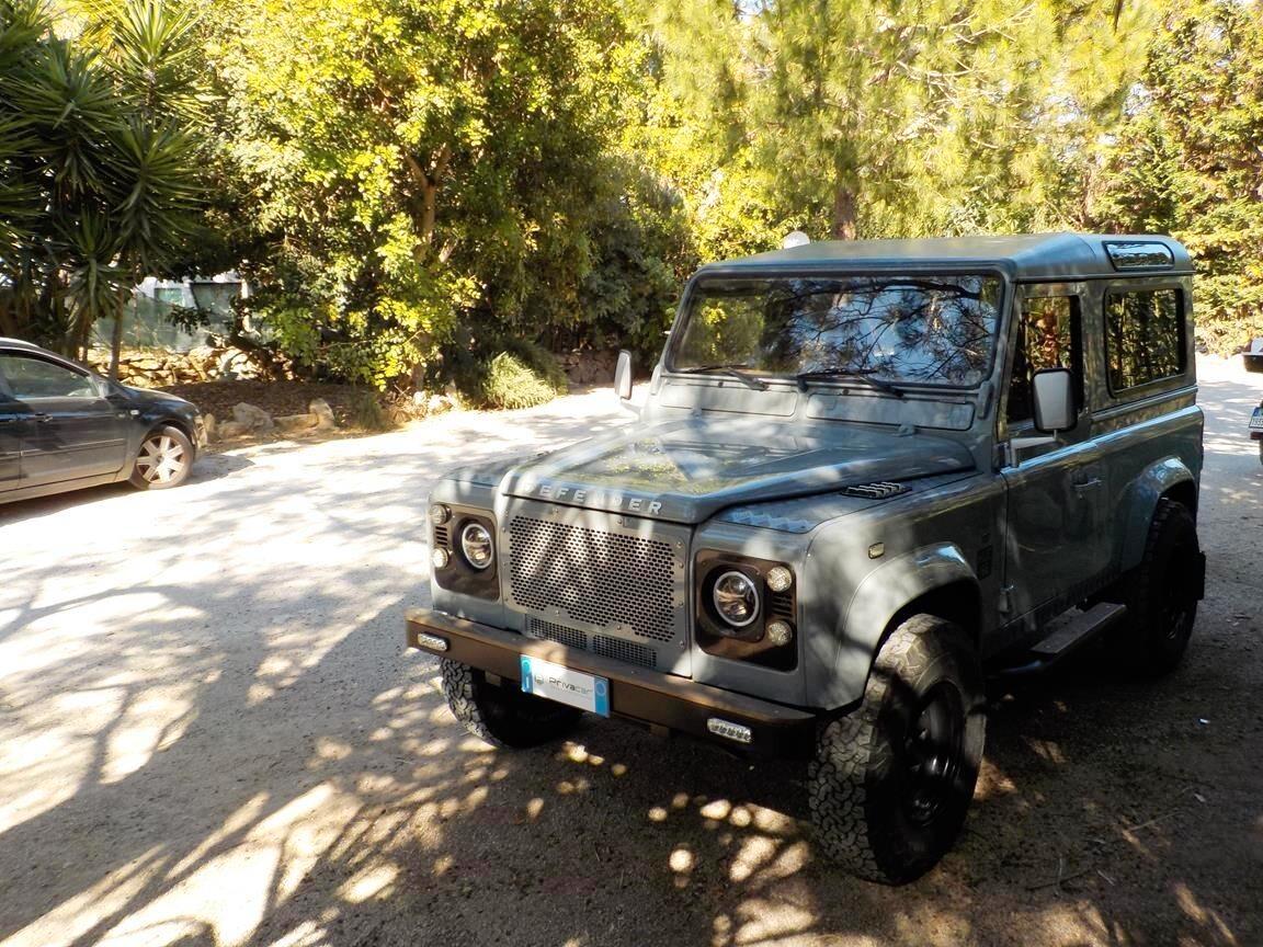 Land Rover Defender 90 2.5 Td5 Station Wagon SE