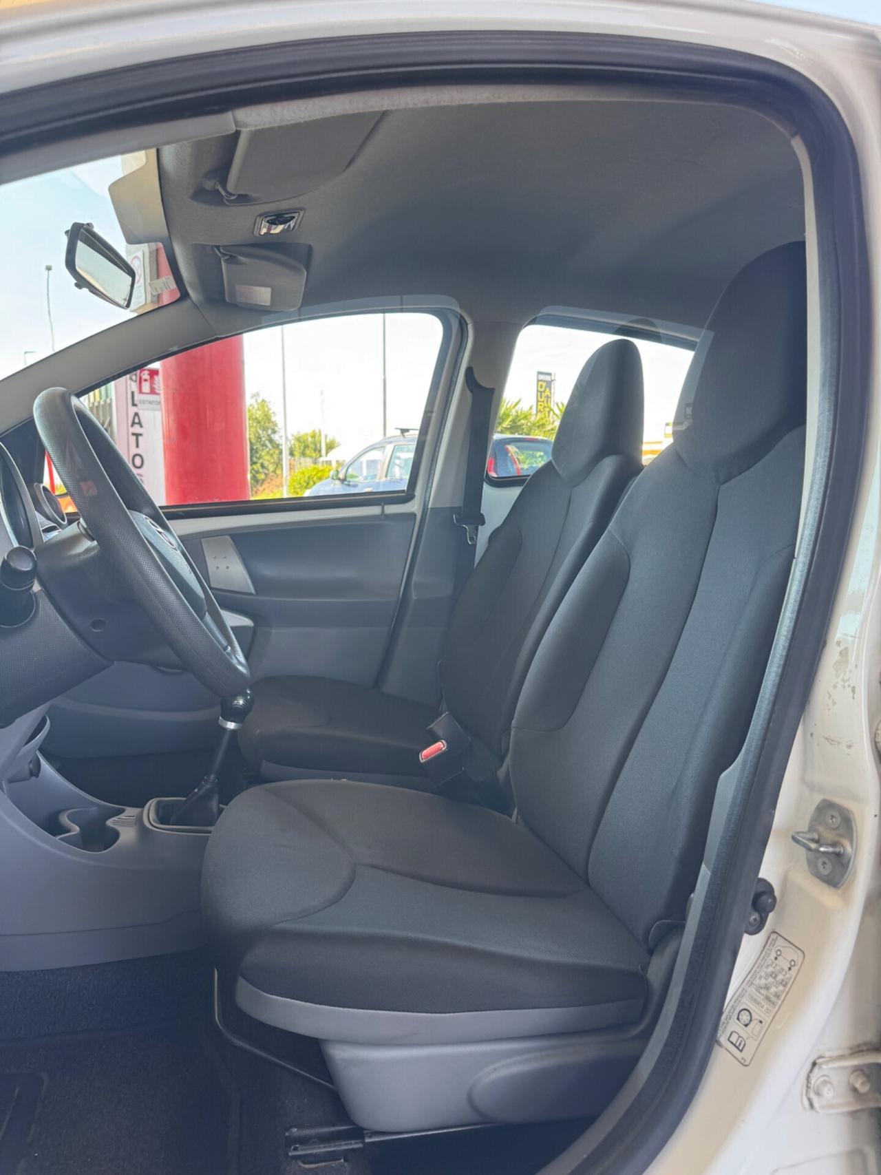 Toyota Aygo 1.0 12V VVT-i 5 porte Sol Connect
