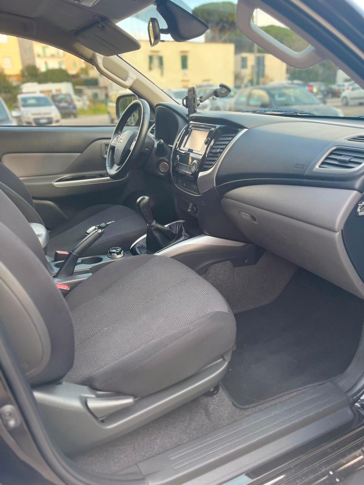 Mitsubishi L200 2.4 DI-D/181CV Double Cab Intense Hp Mivec