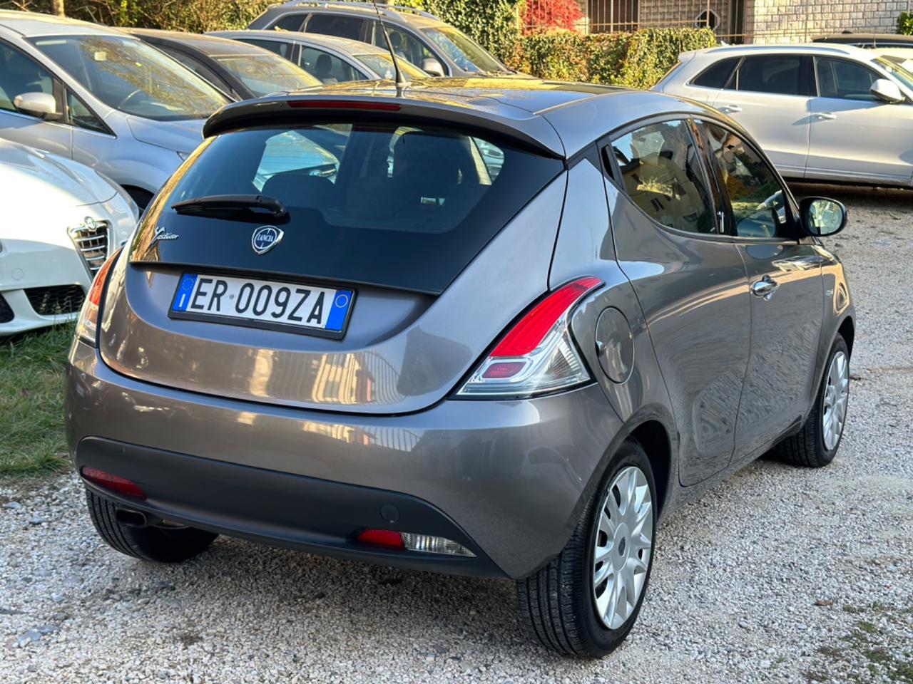 Lancia YPSILON 1.2 69 CV 5P SILVER KMCERT GARANZ UNICOPR