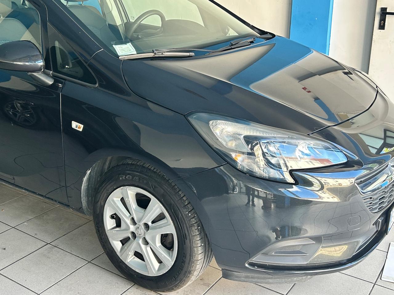 Opel Corsa 1.2 5 porte