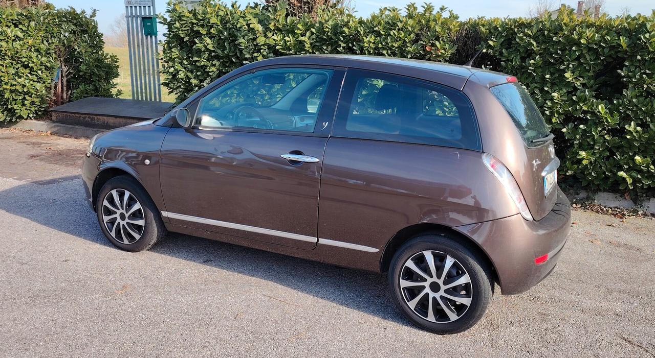 Lancia Ypsilon 1.3 MJT