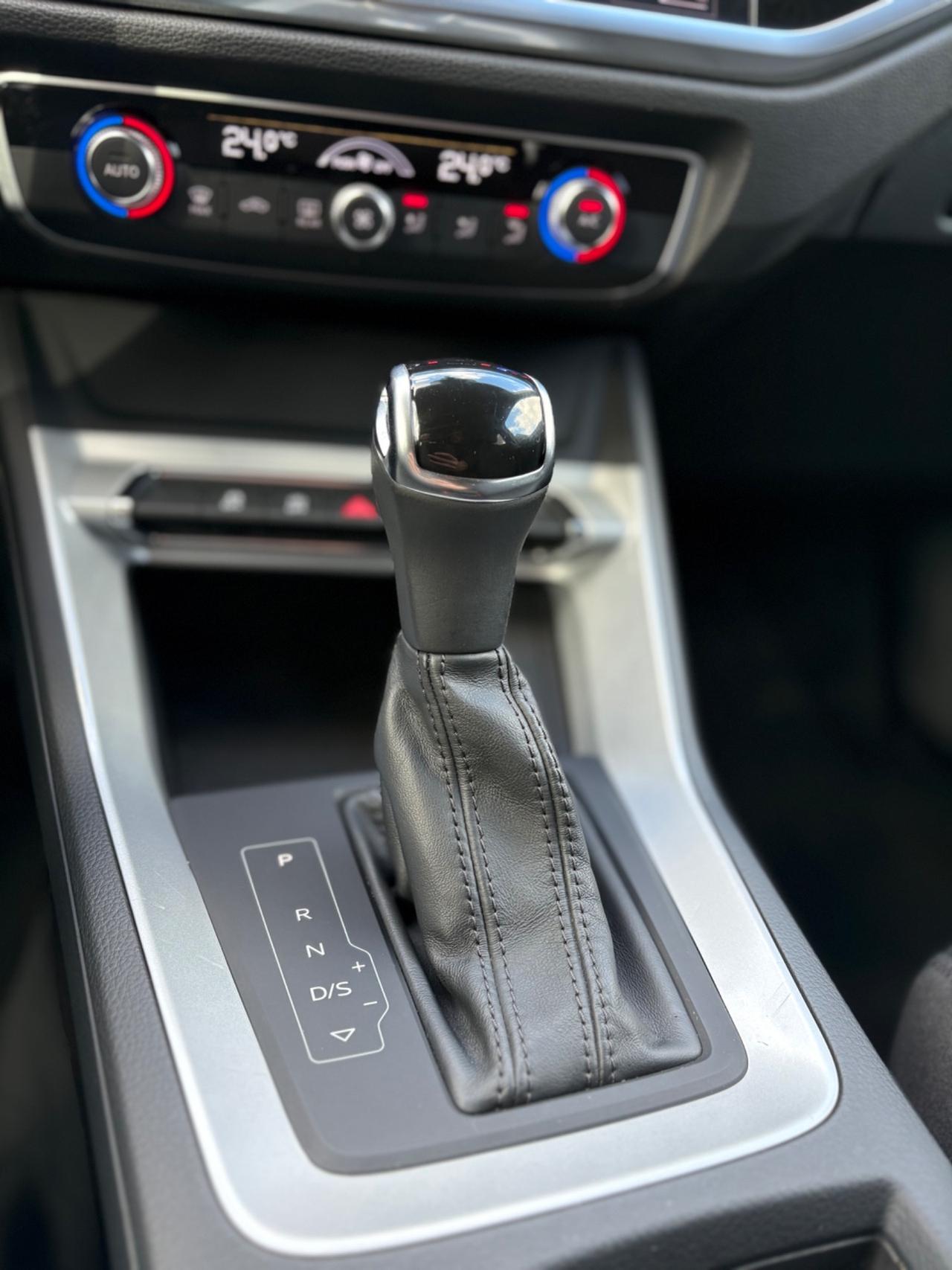 Audi Q3 35 TDI S tronic Business Advanced