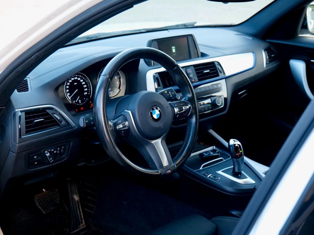 Bmw 120 120i 5p. Msport