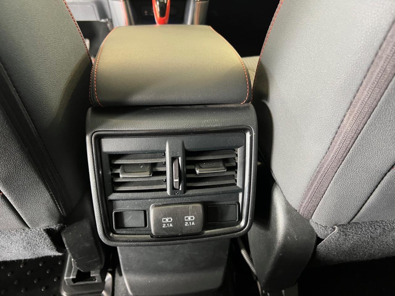 Subaru Forester 2.0 e-Boxer MHEV CVT Lineartronic 4dventure