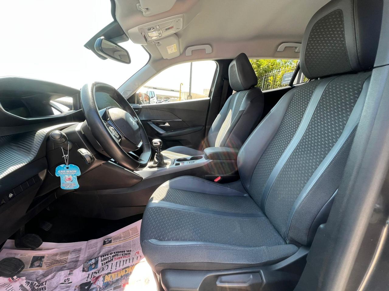 Peugeot 2008 BlueHDi 100 S&S Allure