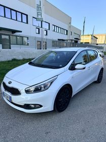 Kia Ceed cee'd 1.4 CRDi 5 porte Cool