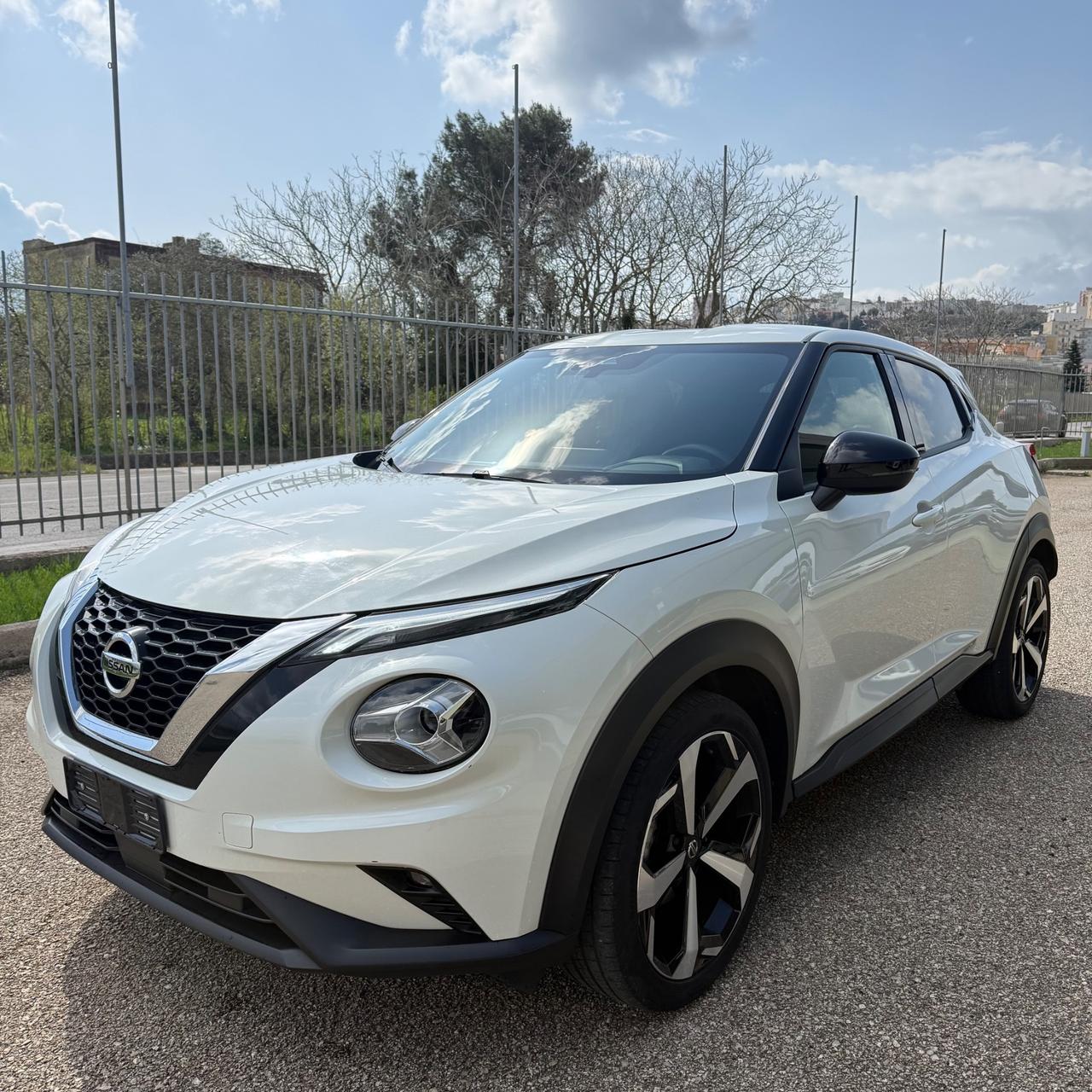 Juke 1.0 DIG-T 114 CV DCT Acenta