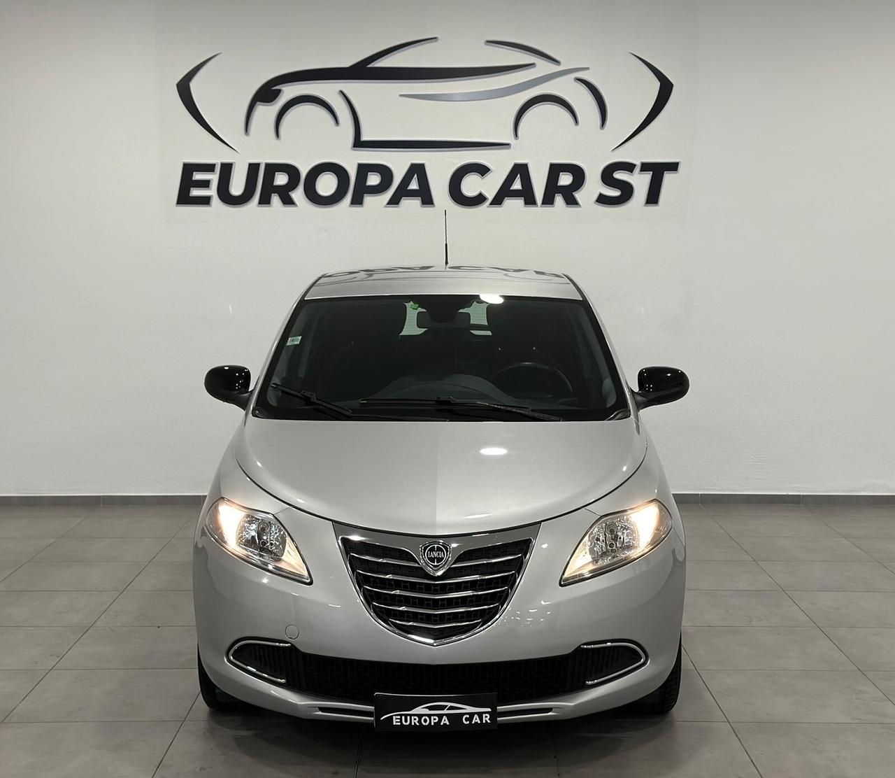 Lancia Ypsilon 1.2 69 CV 5 porte Gold