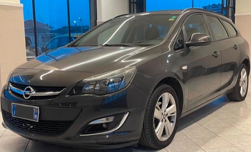Opel Astra 1.4 Turbo 120CV Sports Tourer Cosmo