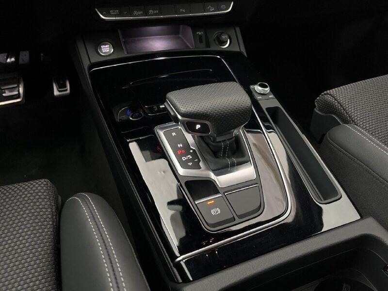 Audi Q5 II 2020 40 2.0 tdi mhev 12V S line Plus quattro s-tronic
